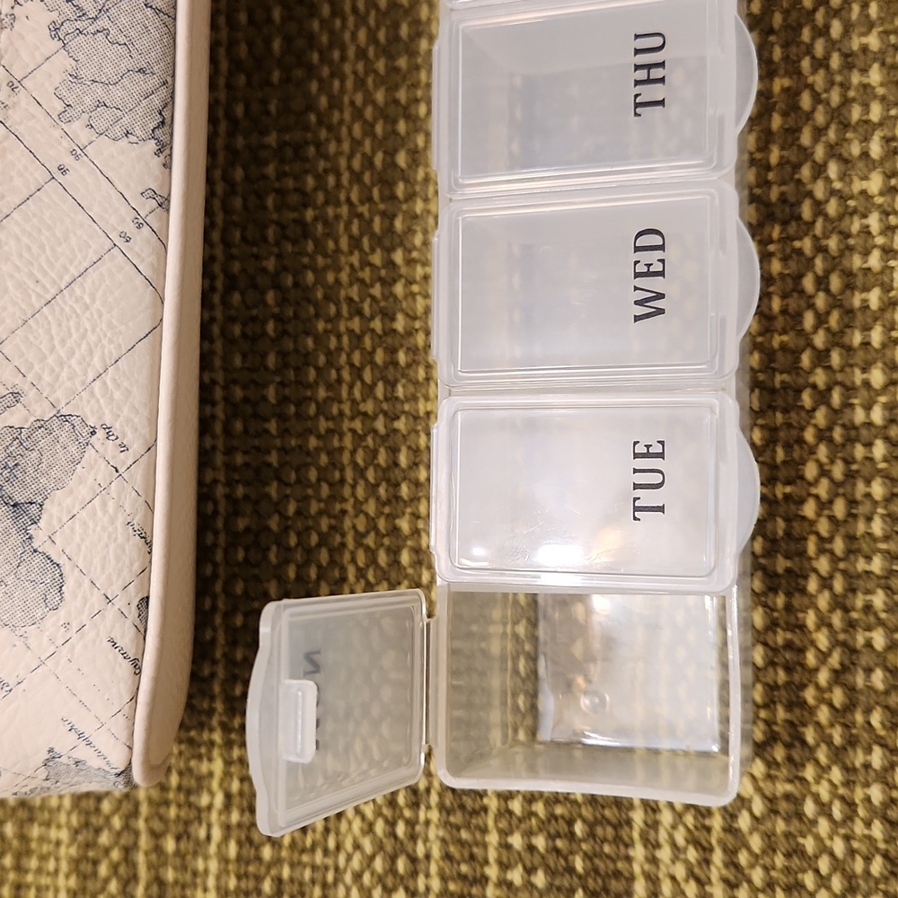 New Pill Case Miamica My Pills Packing Organizer Air Mail Case - Picture 8 of 8